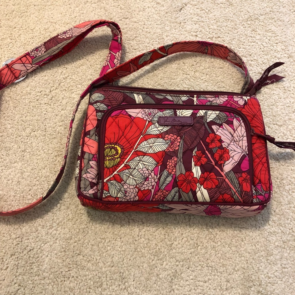 💕Vera Bradley- NWOT crossbody wallet purse💕